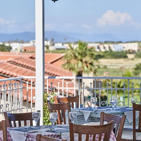 Отель White Olive Marine Aquapark 4*