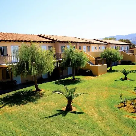 White Olive Marine Aquapark 4* Тигаки