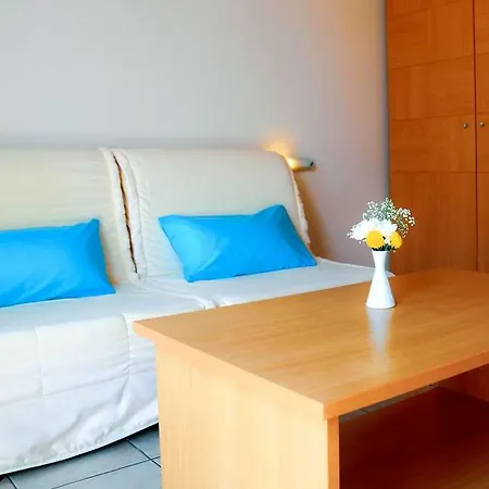 White Olive Marine Aquapark 4* Тигаки