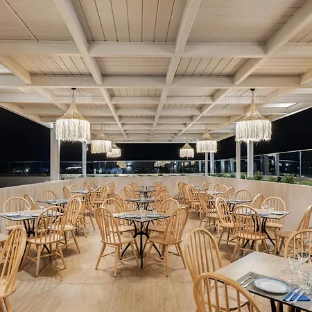 White Olive Marine Aquapark Тигаки