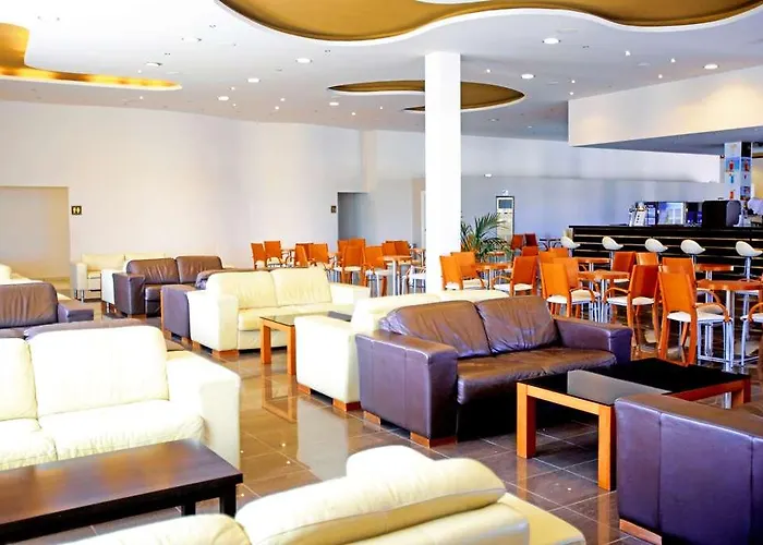 酒店 White Olive Marine Aquapark 4*