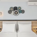 Hotel White Olive Marine Aquapark 4*