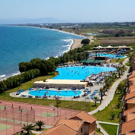 White Olive Marine Aquapark 酒店