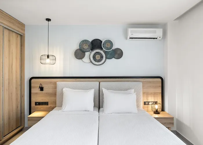 White Olive Marine Aquapark Hotel 4*