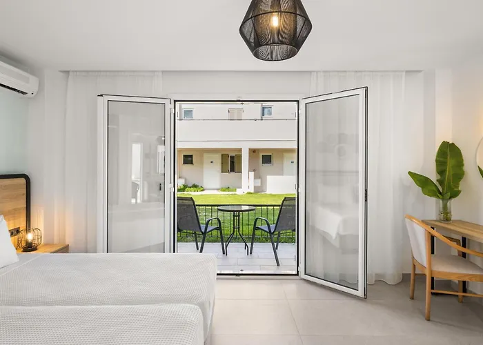 White Olive Marine Aquapark 4*