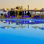 White Olive Marine Aquapark Hotel 4*