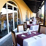 White Olive Marine Aquapark Hotel