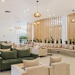 White Olive Marine Aquapark Hotel 4*
