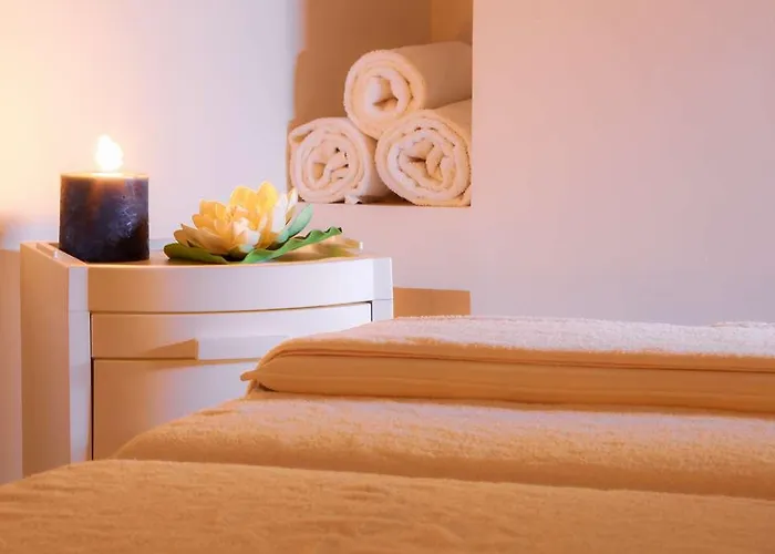 White Olive Marine Aquapark Hotell